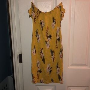 Cute yellow summer dress